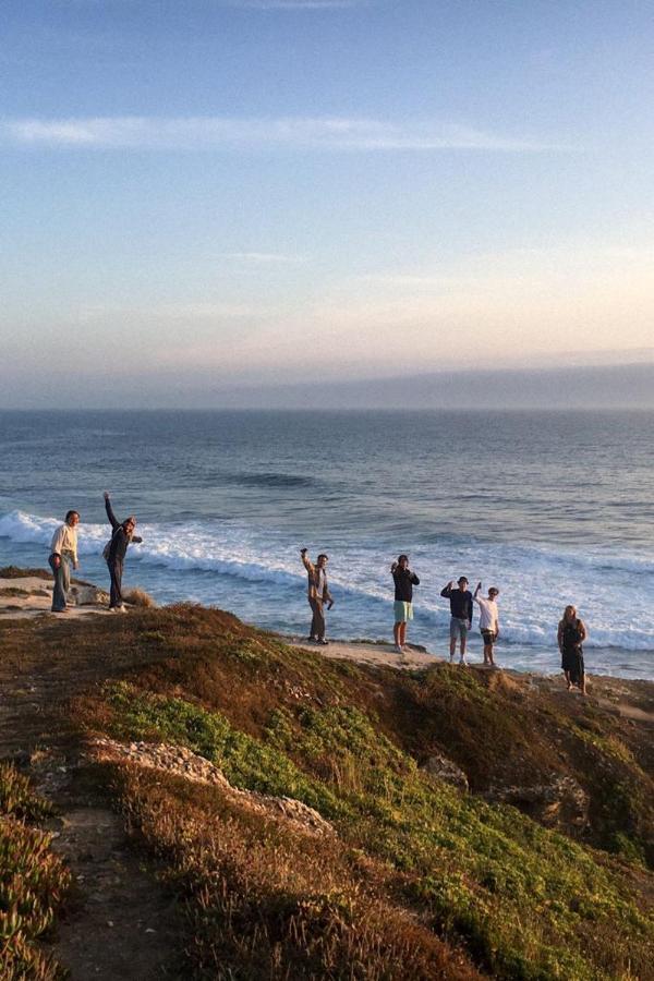 Surfer'S Den Ericeira Hostel Exterior photo