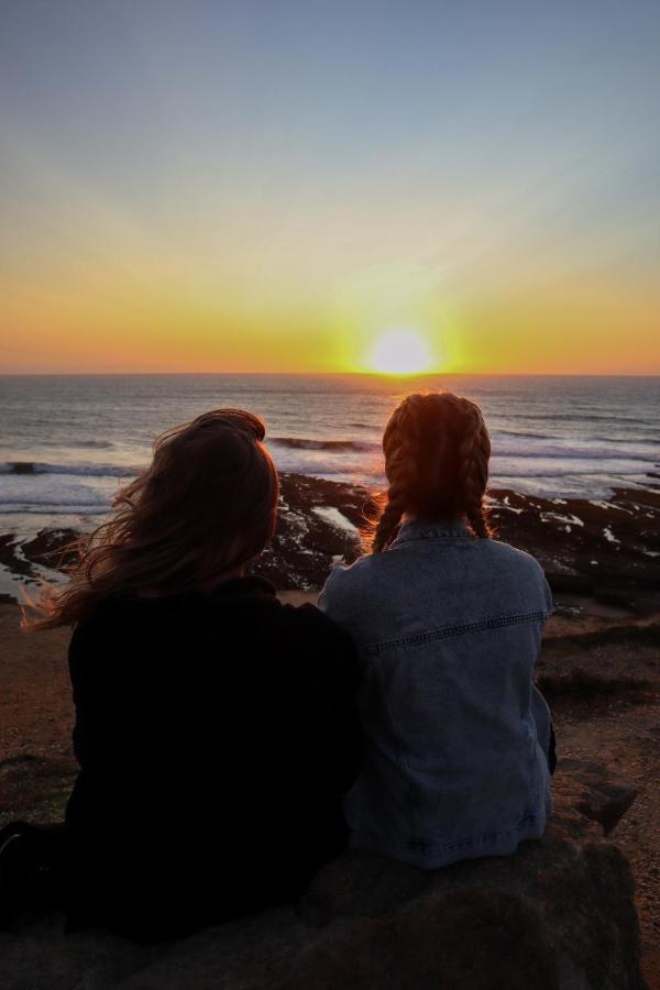 Surfer'S Den Ericeira Hostel Exterior photo
